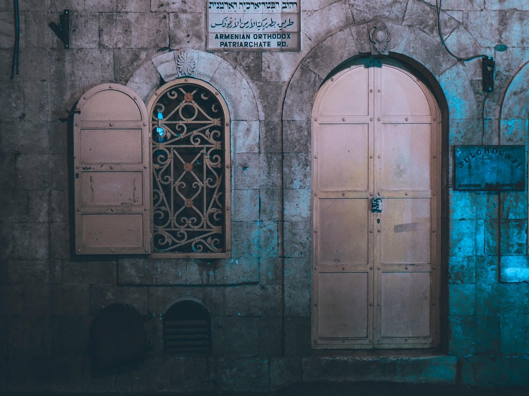 Rapid Response to Door Repair Emergencies