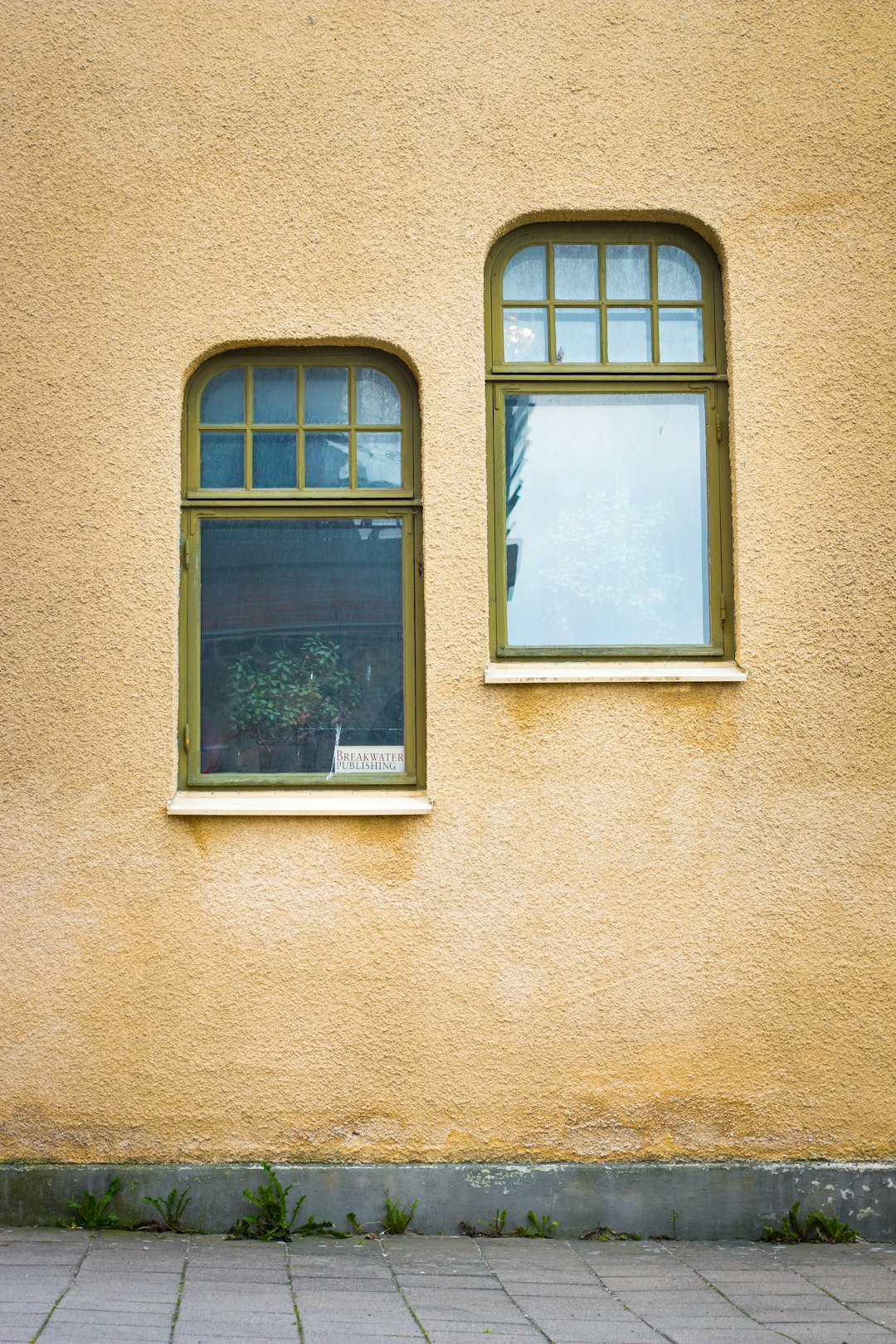 Benefits of Commercial Window Tinting for Energy Efficiency