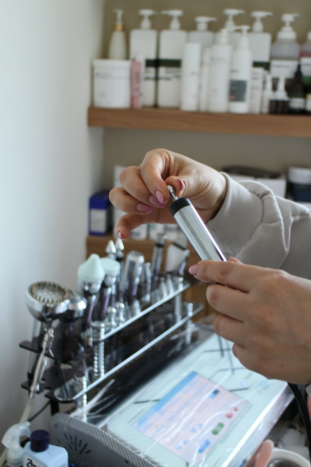 Detail-Oriented Kitchen and Surface Cleaning