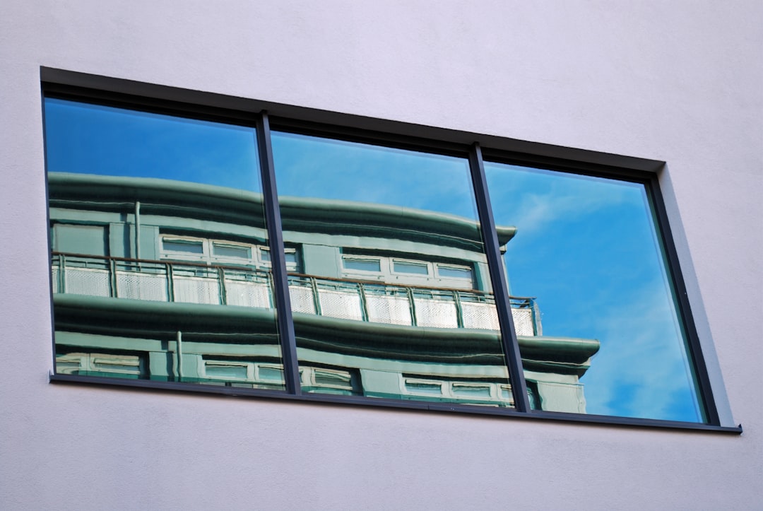 tinting solutions for commercial buildings  