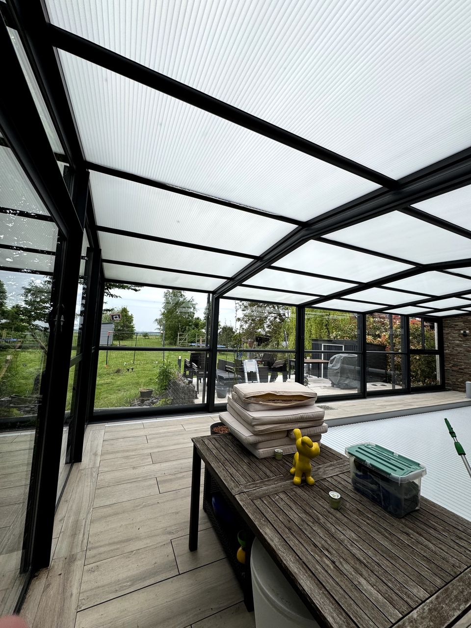 Nettoyage véranda avec piscine intérieur