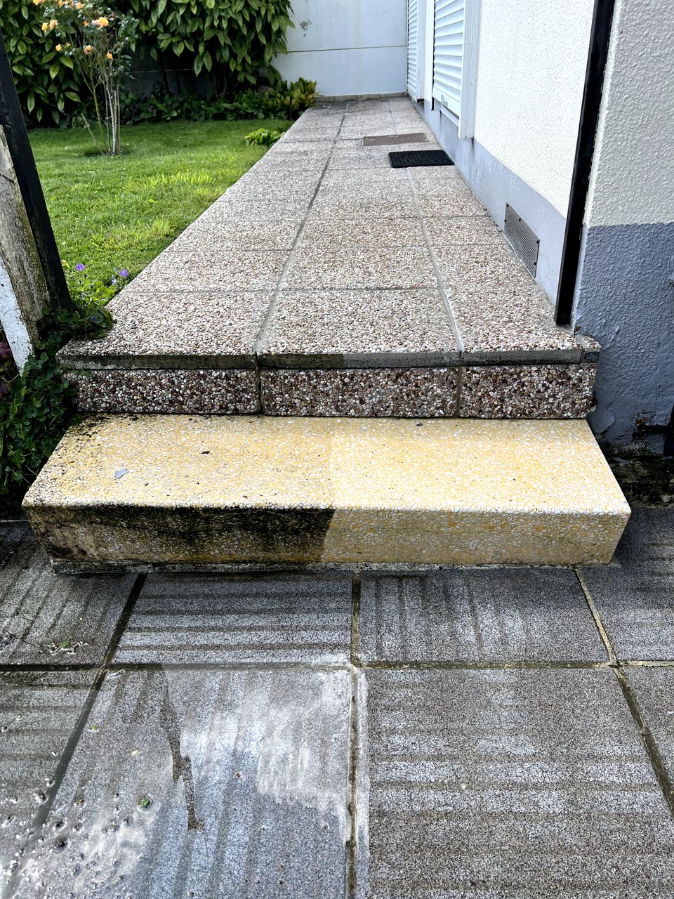 Nettoyage professionnel haute pression de vos exterieurs et terrasses à Arras - Optipropre