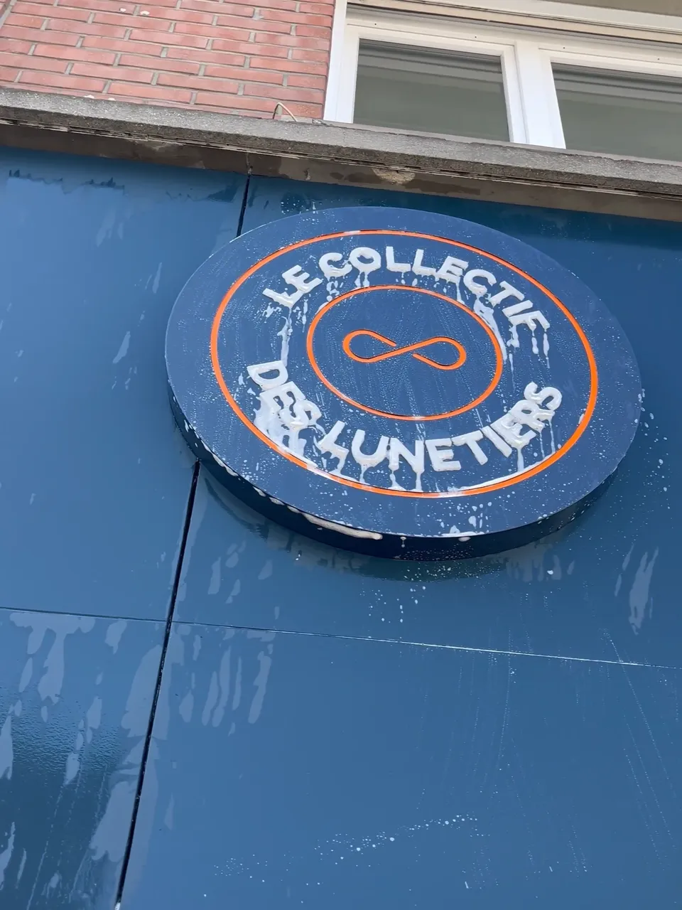 Nettoyage d’enseigne commerciale – Opticien “Le Collectif des Lunetiers” à Saint-Pol-sur-Ternoise