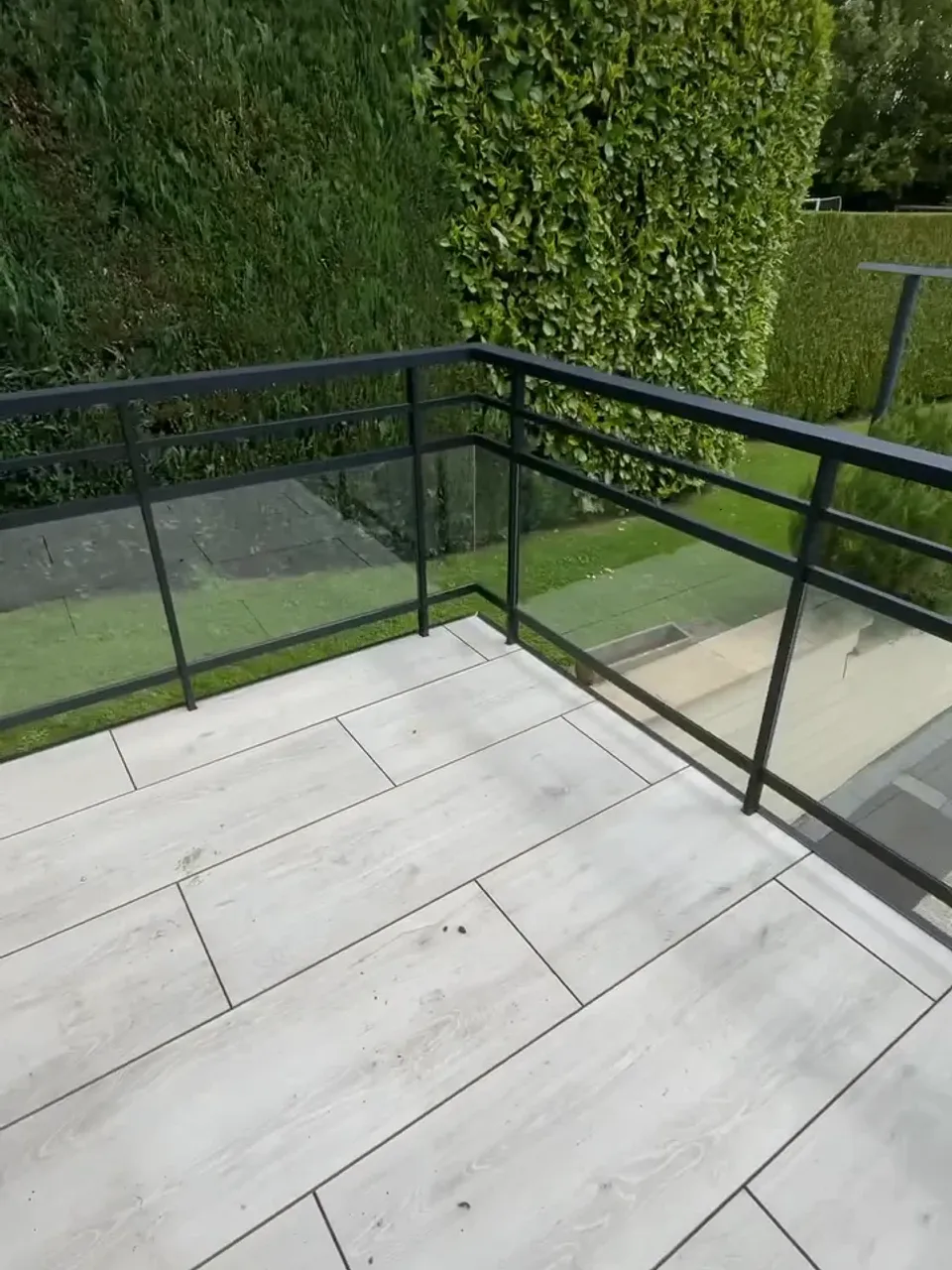 Résultat premium impeccable pour ce nettoyage de vitres de balcon à Troisvaux par Optipropre