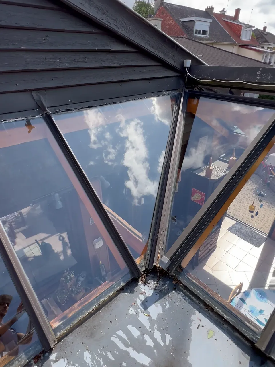 Intervention professionnel de nettoyage de vitres de véranda par Optipropre à Lens