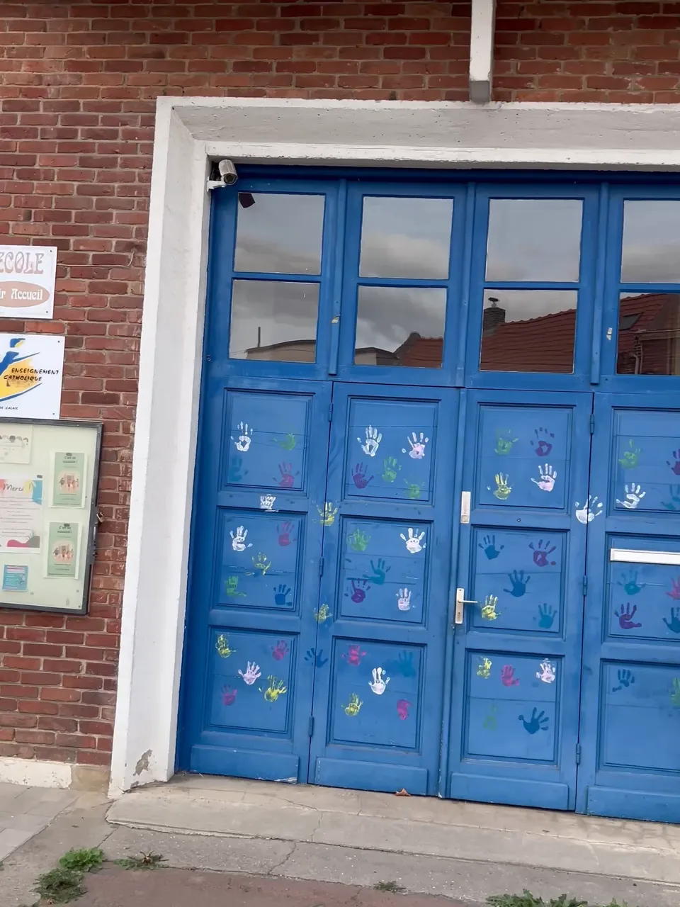 Intervention professionnelle par Optipropre pour un nettoyage de vitres toutes tailles à Courrières