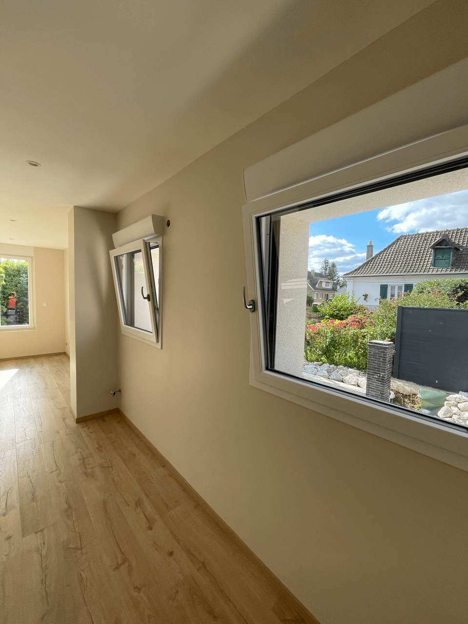 Nettoyage professionnel de baies vitrées par Optipropre sur Saint Pol sur Ternoise dans le Pas de Calais