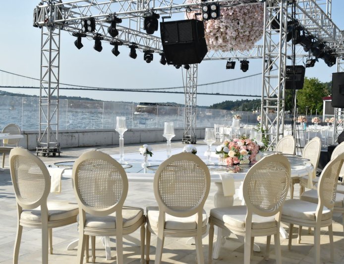 Küçüksu Kasrı'nda Masalsı Bir Düğün Organizasyonu