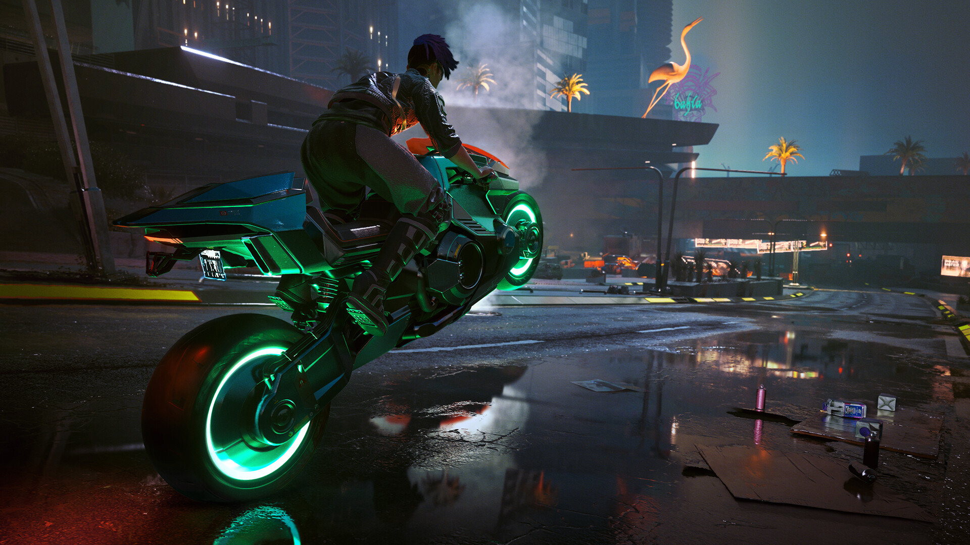 V sur une moto lancée à pleine vitesse dans une rue détrempée de Night City la nuit