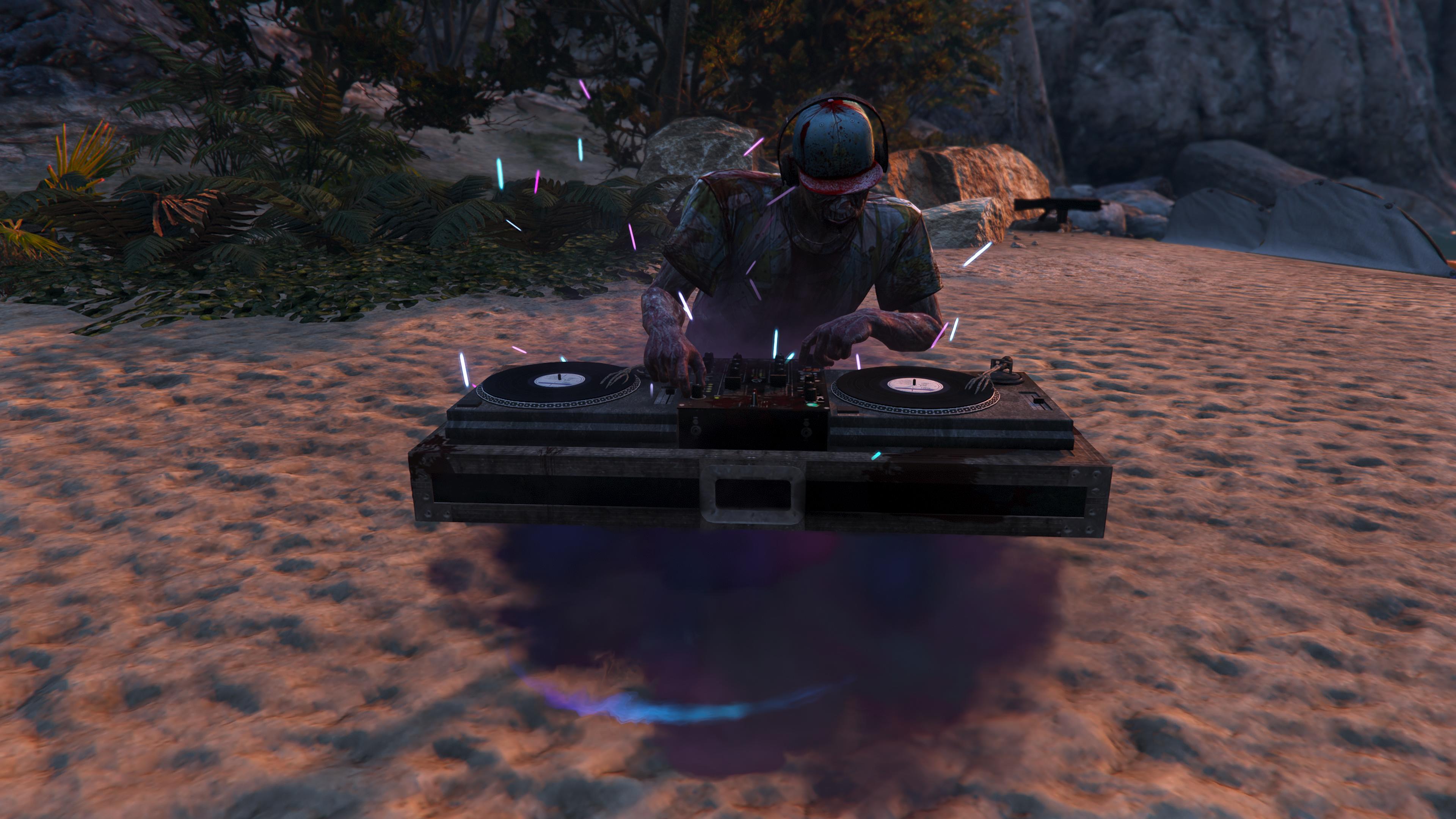 Le DJ mort-vivant et ses platines fantomatiques sur le site du festival de Cayo Perico