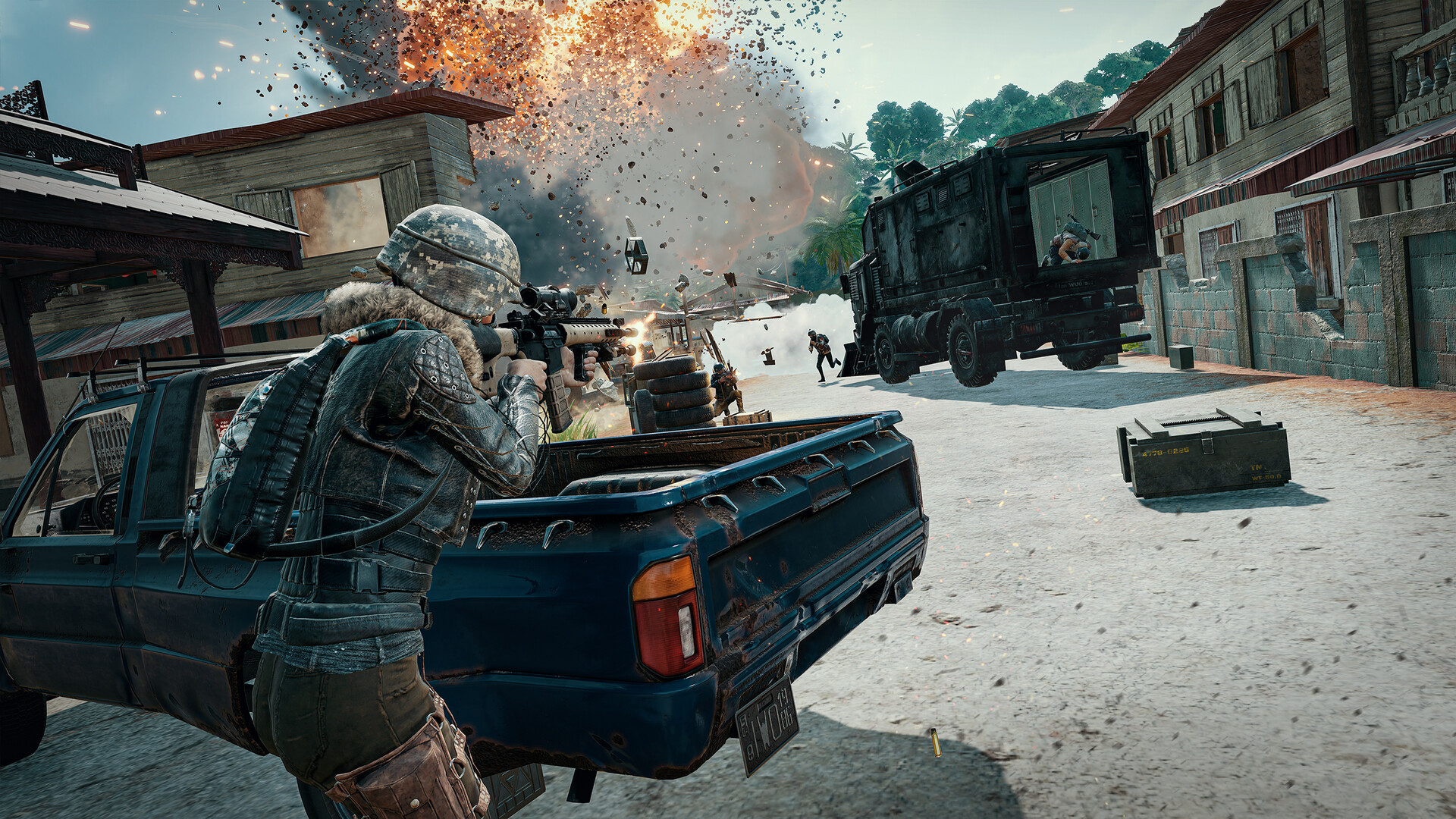 Vue aérienne d'un largage de PUBG: BATTLEGROUNDS au-dessus d'un paysage vallonné