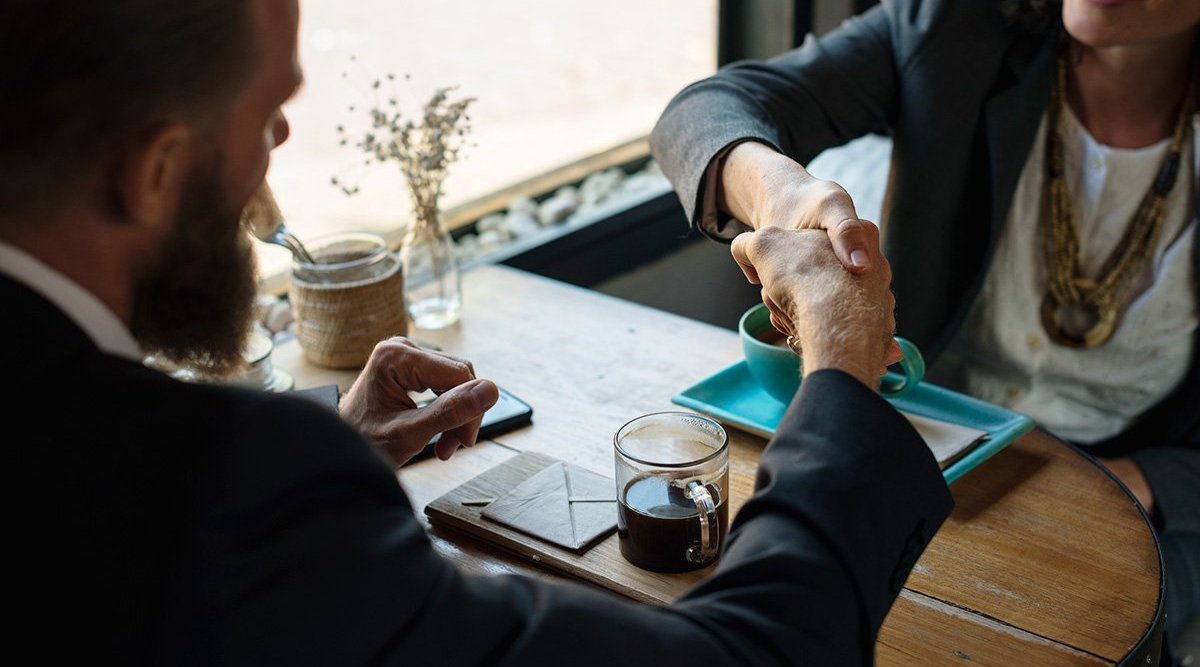 Blog - 7 Easy Ways to Reduce Employee Turnover