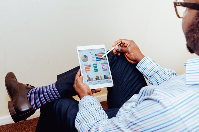 Blog - 10 Outbound Sales KPIs To Track Now – and Why Outbound Still Matters! 3
