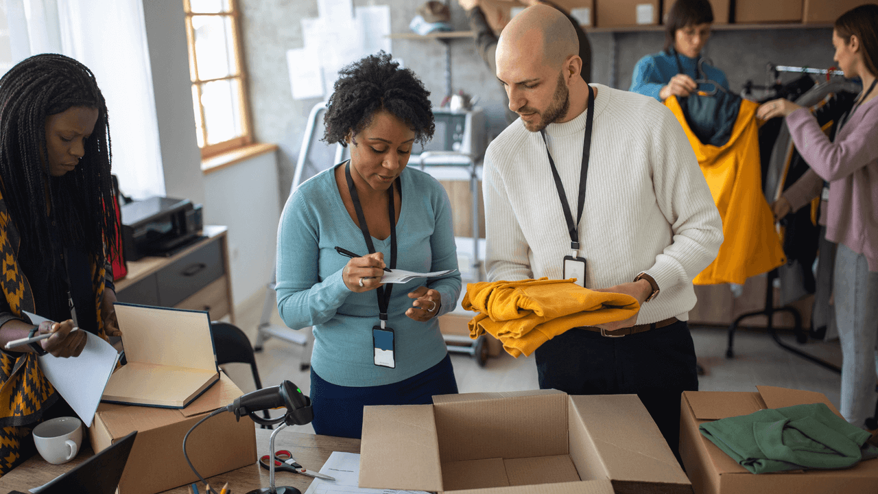 e-commerce warehouse.png