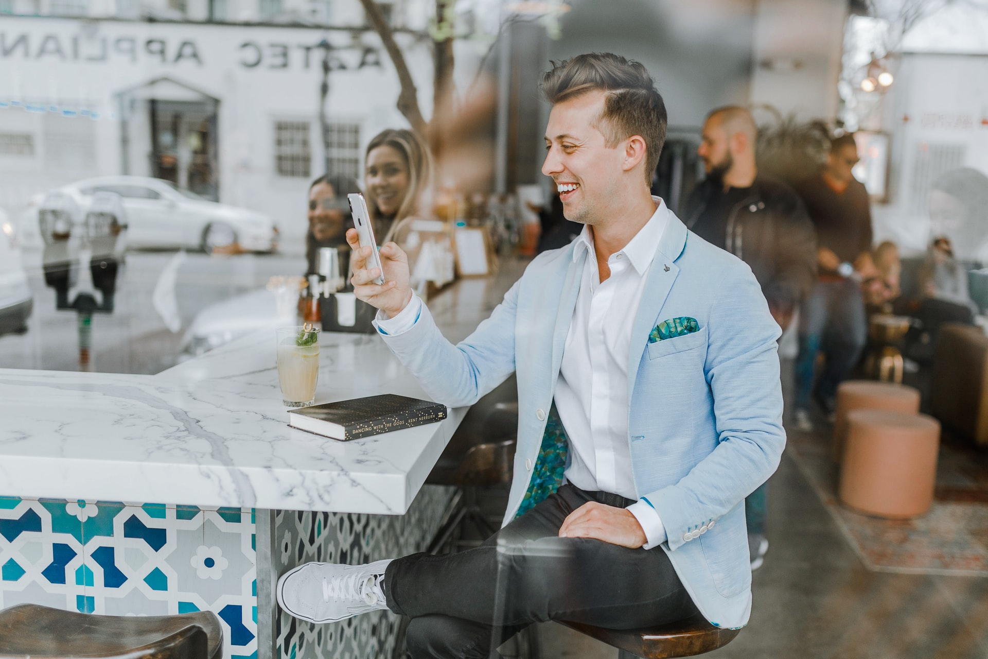 10 Mejores Formas para que Agentes de Servicio al Cliente Construyan Empatía