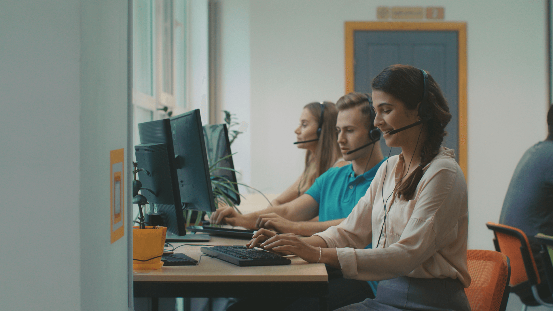 The 2026 Guide to Service Level Agreements in Call Centers
