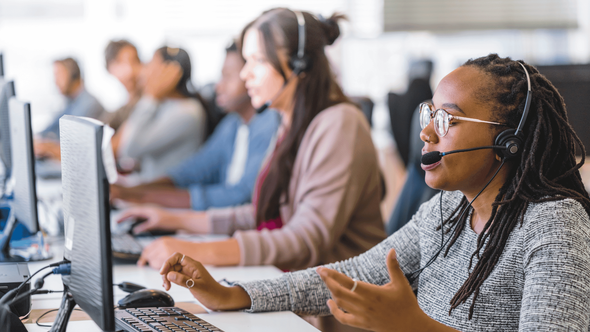 Kundeservice vs. Kundesupport: Hvad er Forskellen?
