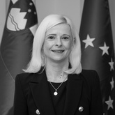 Ksenija Klampfer