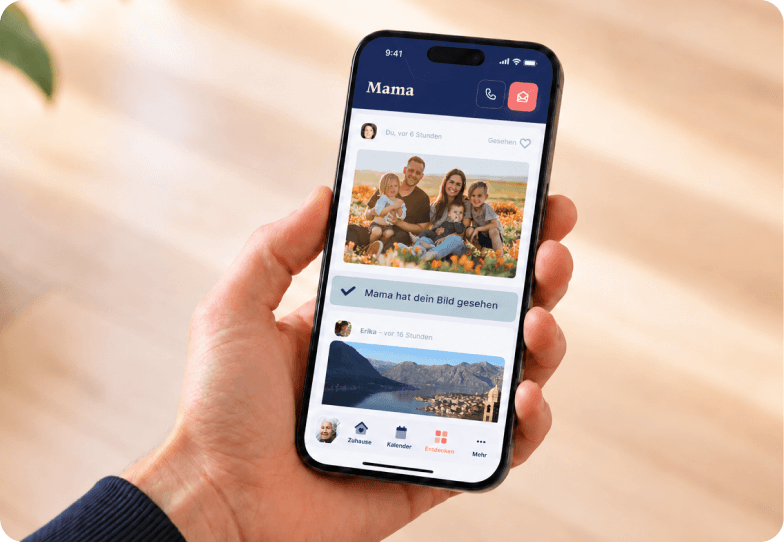 Angehörige sehen in der enna App Fotos und Nachrichten von Mama