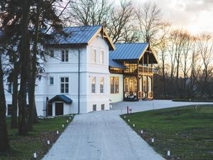 Are you looking for personalized real estate legal services with direct attorney access?