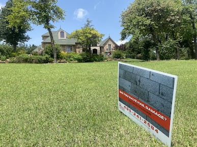 Professional Roof Installers in Moore