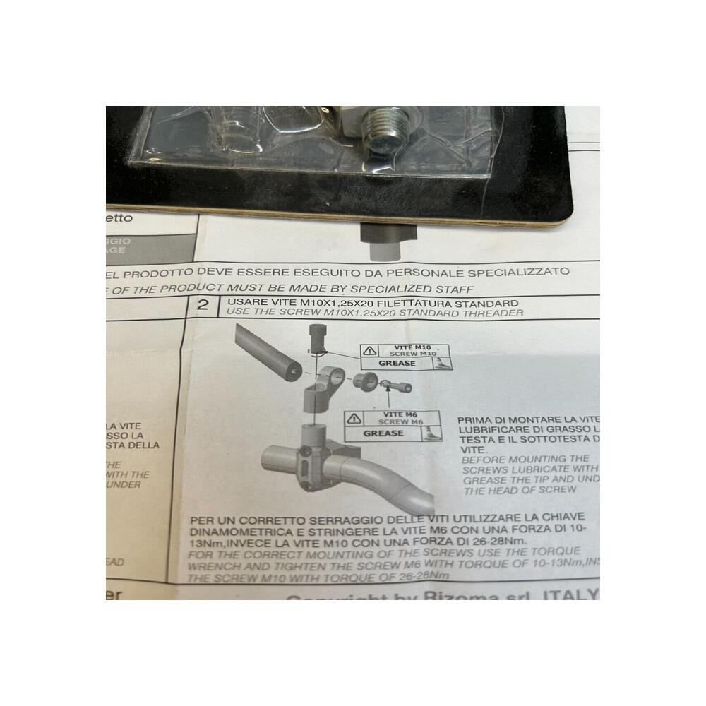 1 ADAPTATEUR RÉTROVISEURS RIZOMA BS711a M10x1,25x20