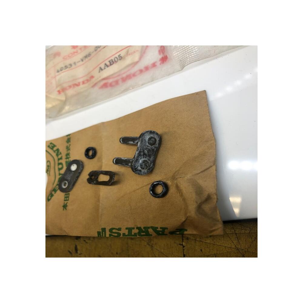 1 attache rapide chaine honda 40531-vm6-003 ATC 110 81 85 125 m 84 87 trx 125 85