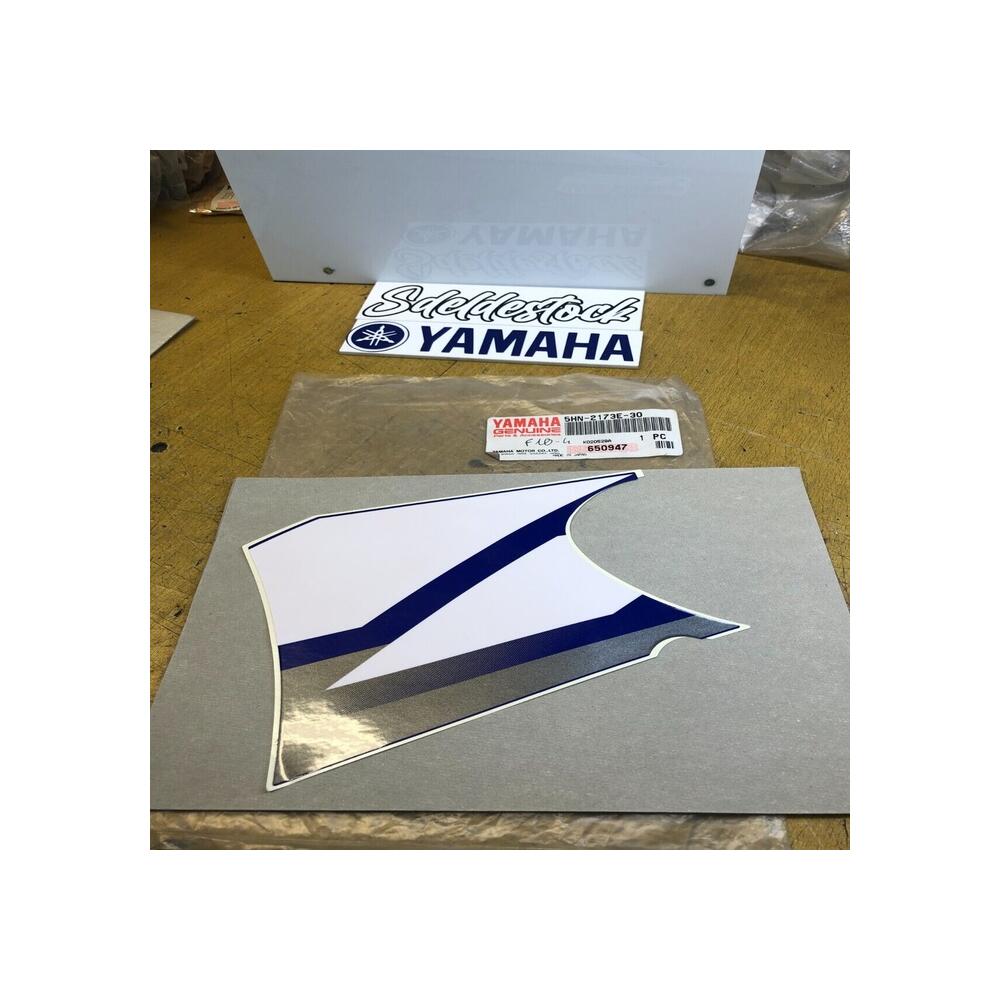 1 autocollant écope air gauche yamaha 5hn-2173e-30 ttr 90 r er e 2003