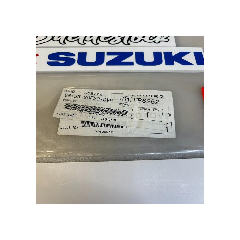 1 autocollant emblème droit 400 sm suzuki 68135-29F20-DVP dr-z 400 sm 2007