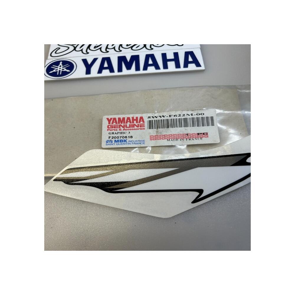 1 autocollant graphic 1 yamaha 5ww-f622m-00 CW 50 S BW'S 50 GRAND PRIX 2005