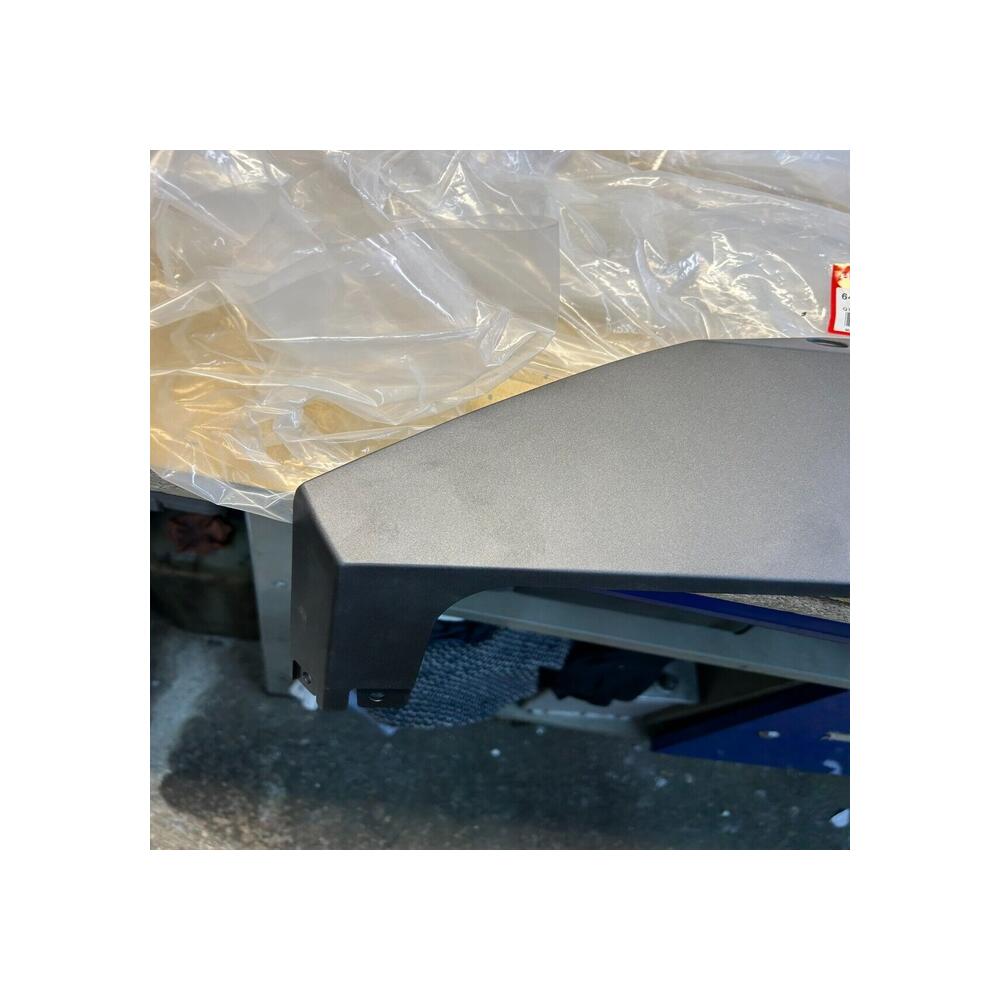 1 bas carénage avant droit honda 64400-MEL-D21ZA cbr 1000 rr 2006 fireblade