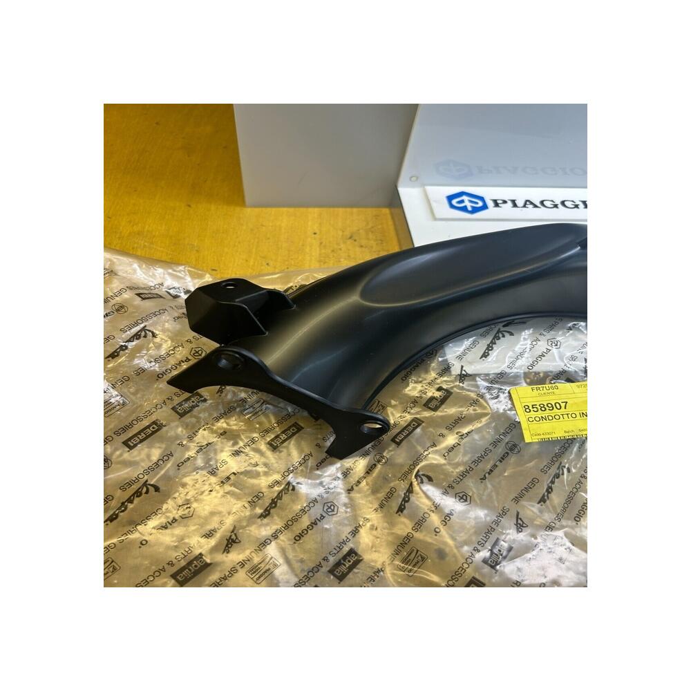 1 bas conduit air droit aprilia 858907 rsv 1000 rsv4 1000