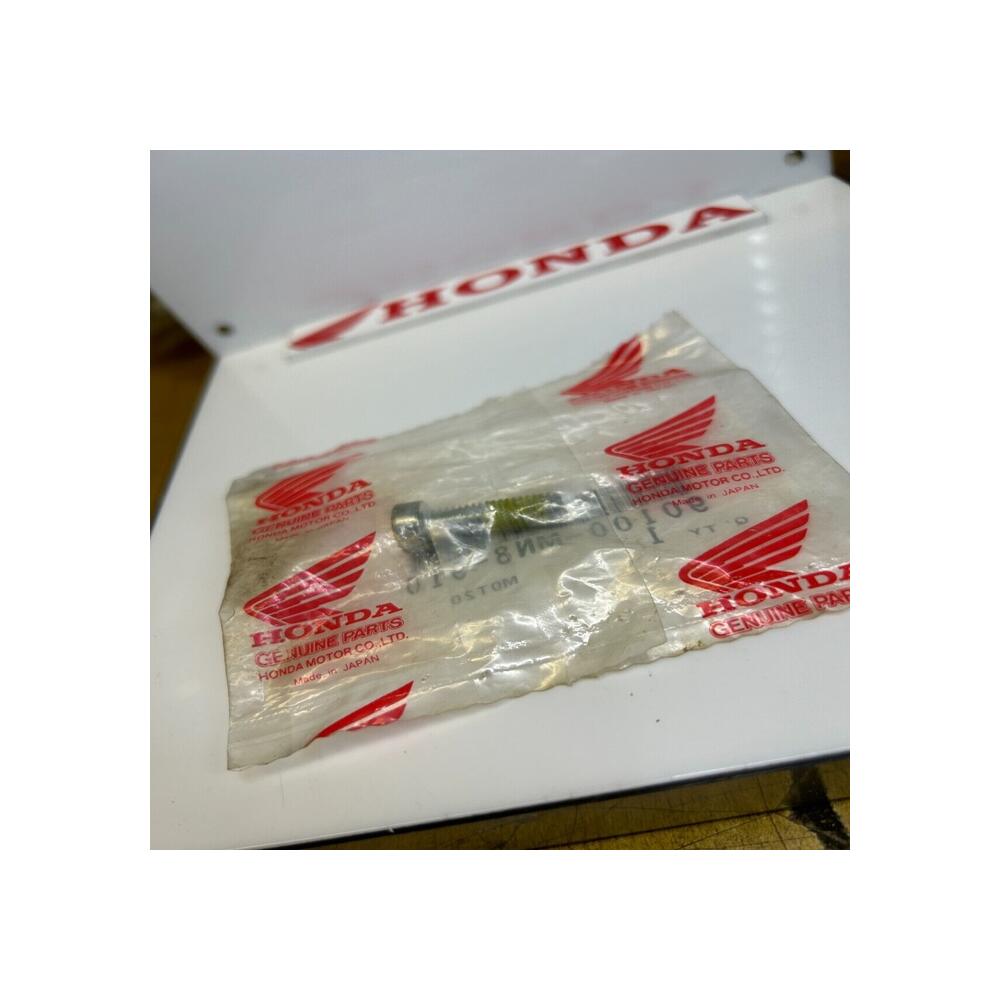 1 boulon 8mm honda 90100-mn8-910 rvf 750 400 cbr 900 1000 600 cb 1000 1300 vfr