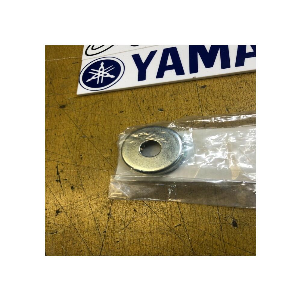 1 couvercle triangle yamaha 5yt-23517 1UY-23517-00 1UY-23517-01 yfm yfz yfa1