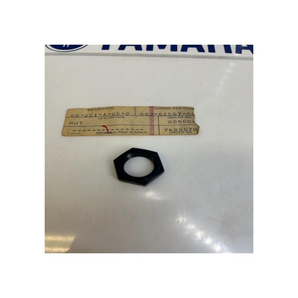 1 écrou 30d yamaha 663-82557-00 YF 60 S 1986 MOTO-4 YT 60 N L TRI-ZINGER 84 85