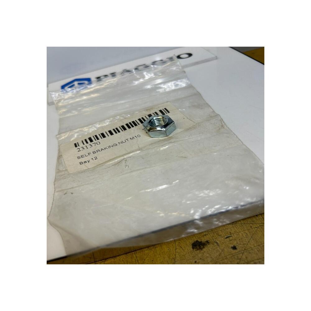 1 écrou piaggio gilera derbi aprilia 231370 015345 15345 AP8150568