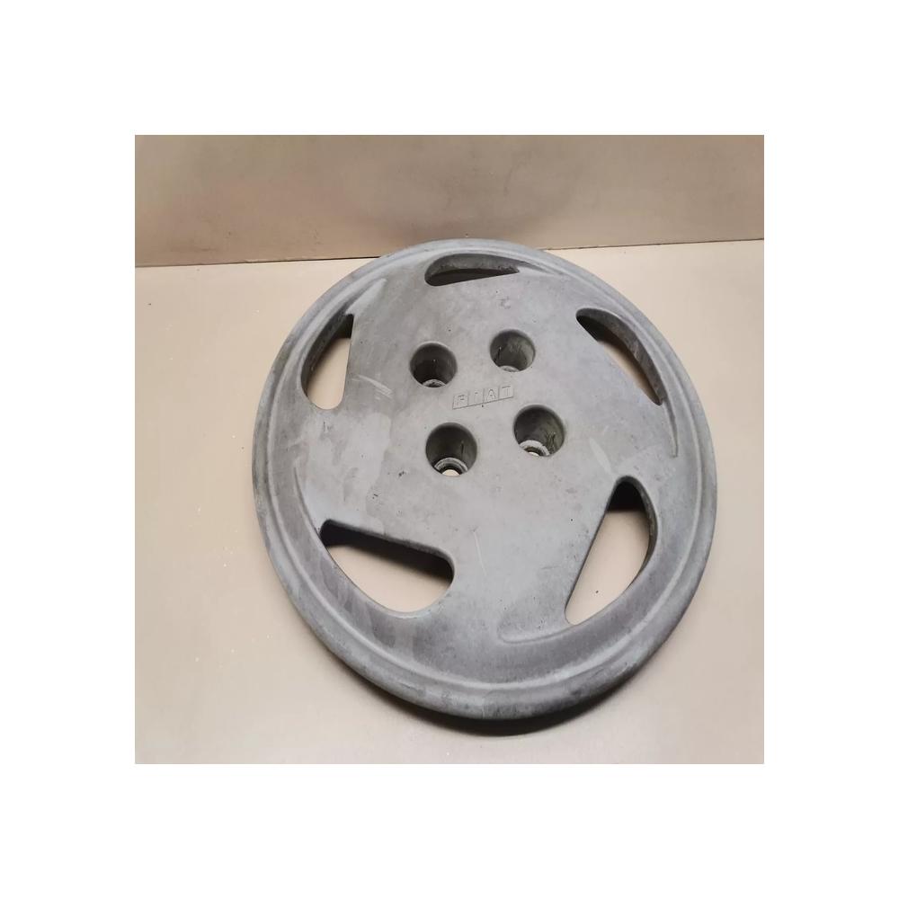 1 ENJOLIVEUR DE ROUE FIAT PUNTO 1