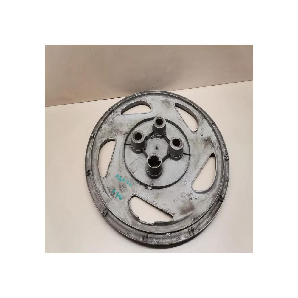 1 ENJOLIVEUR DE ROUE FIAT PUNTO 1