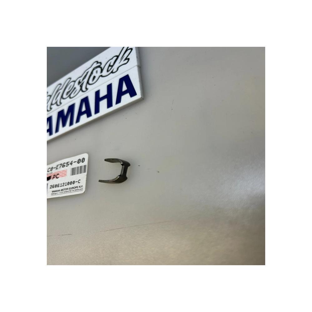 1 entretoise guide variateur yamaha 1c0-e7654-00 1c0-e7654-10 vp yp 250 x-max