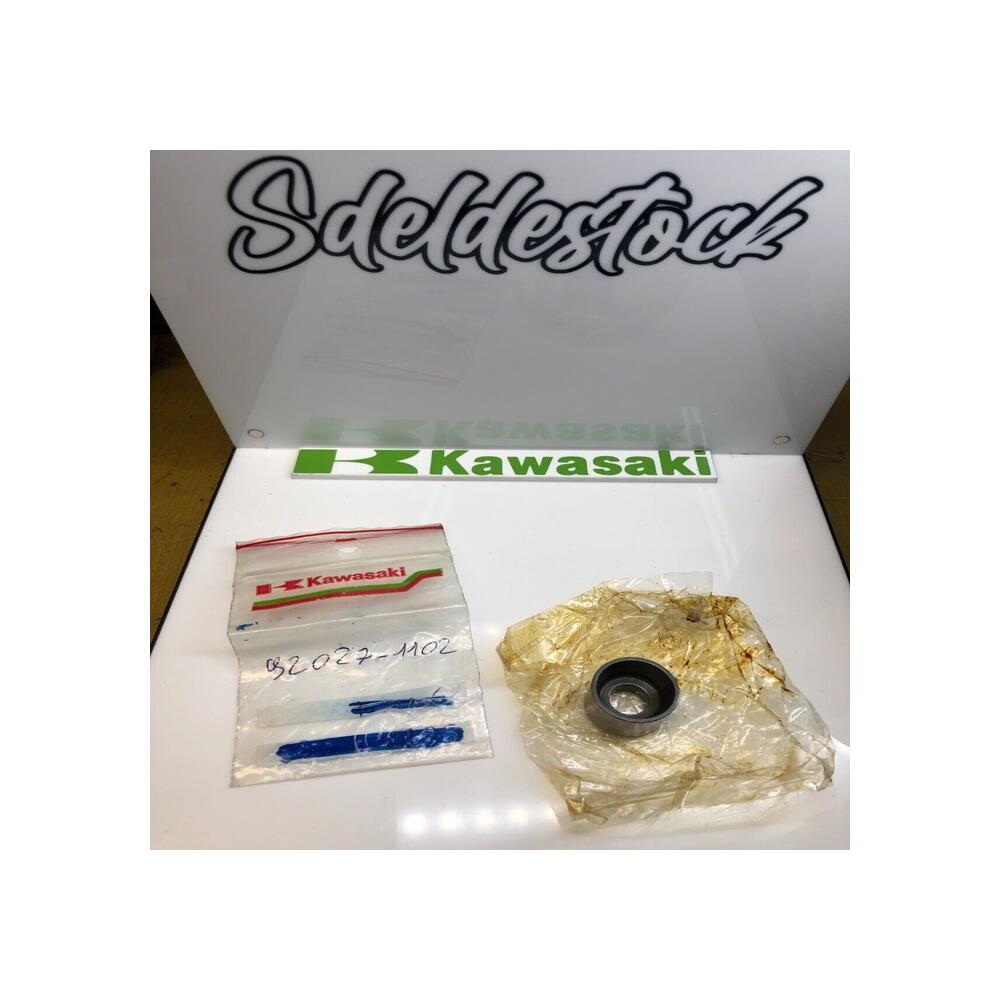 1 entretoise tendeur chaine distribution kawasaki 92027-1102 kz 1000 650 77 1980