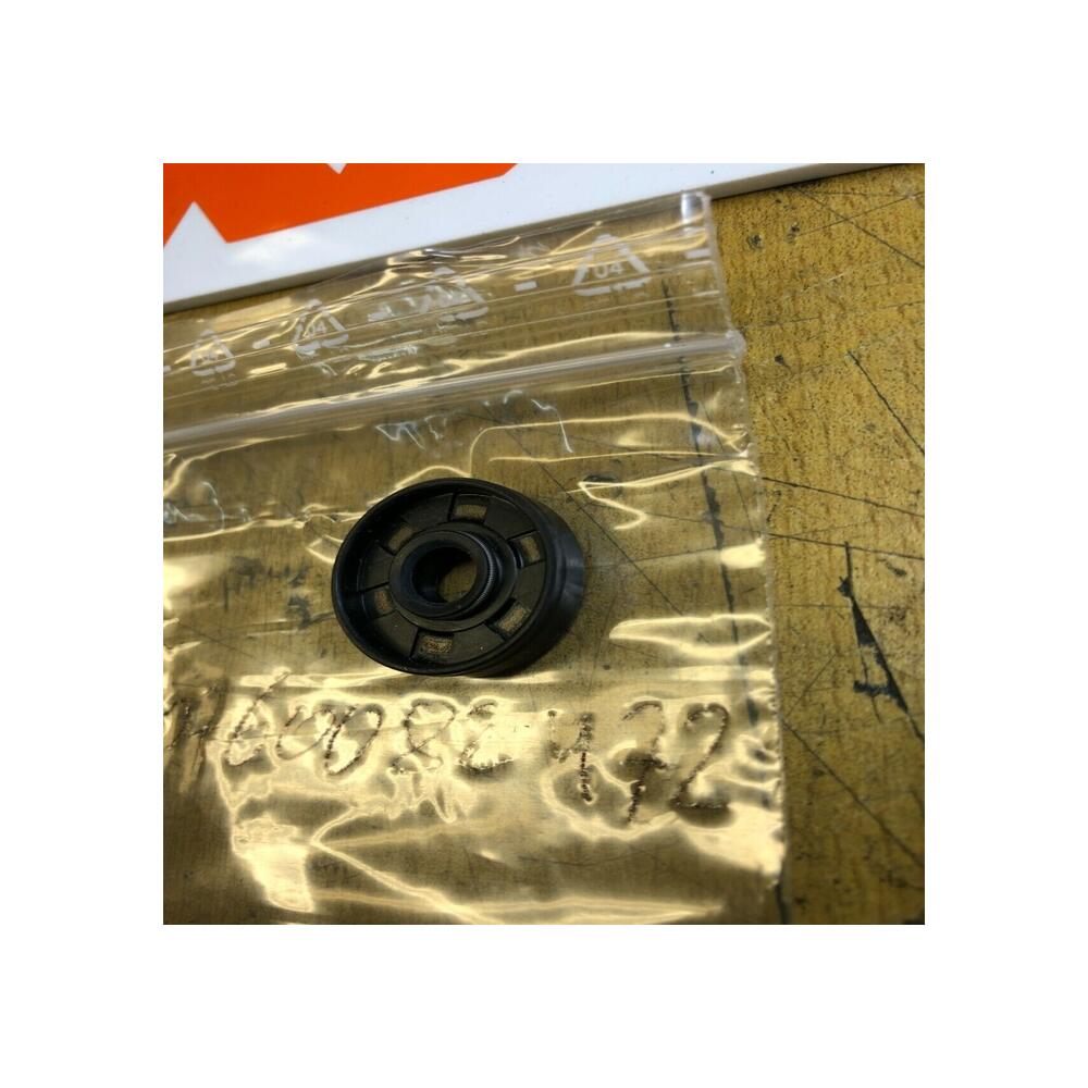 1 joint spi 8x24x7 ktm 0760082472 105 125 150 200 250 300 380 85 65 50