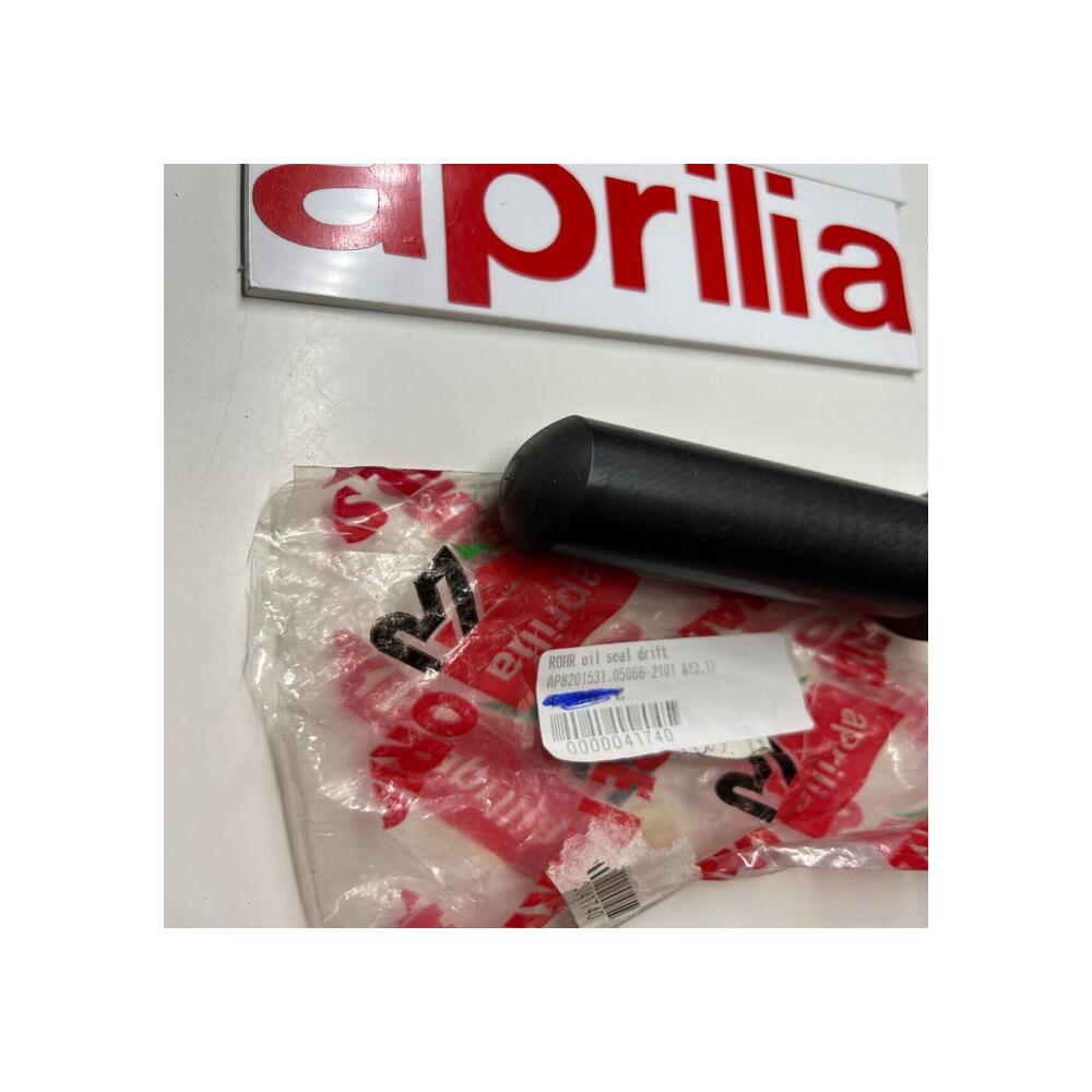 1 outil  aprilia ap8201531 Outillage Spéciaux D Minarelli AM6 2011