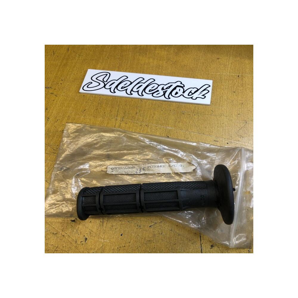 1 poignée droite accélérateur HUSQVARNA 800076688 domino 24mm 2193