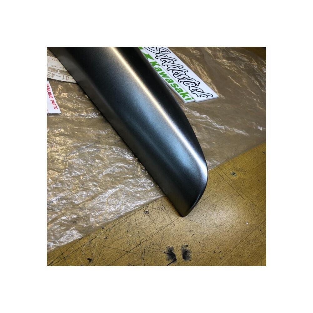 1 protection échappement droit kawasaki 55020-0263-10c zx-10r ZX1000D6F