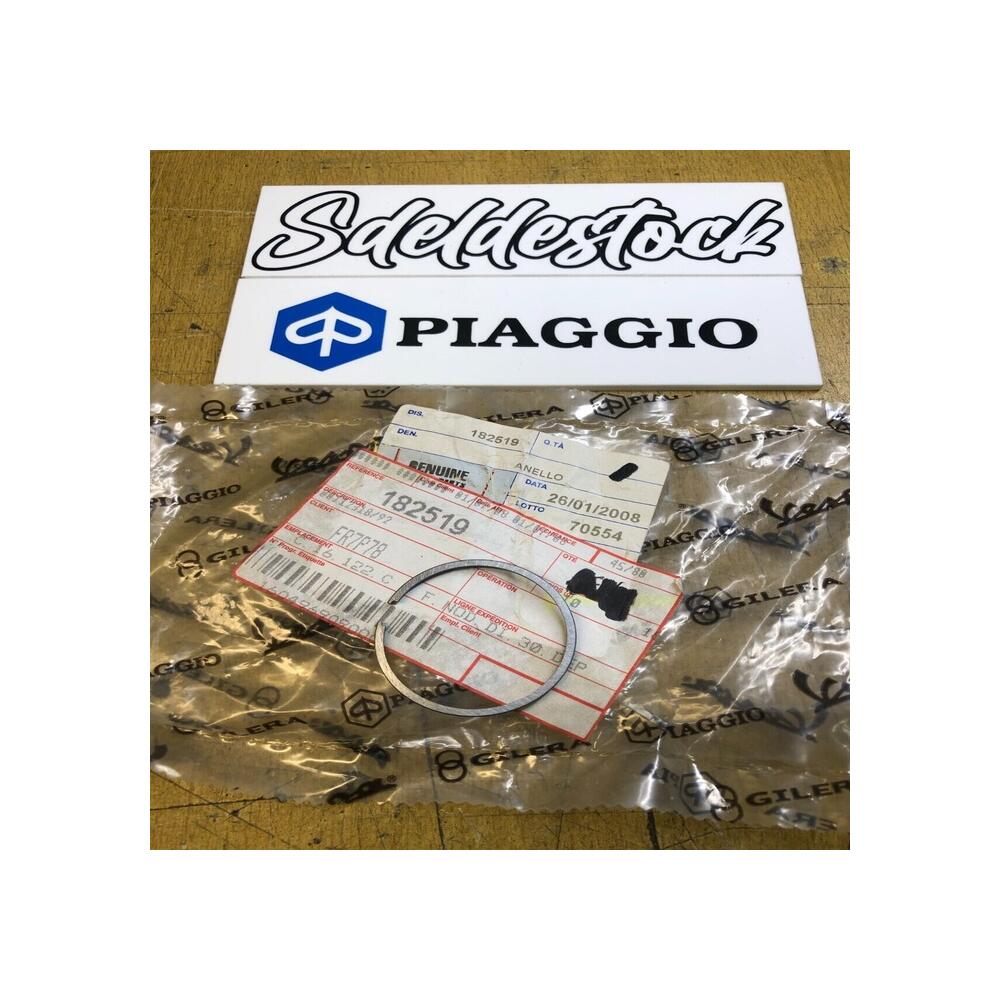 1 segmant superieur en L piaggio 50 ciao si-mix 182519
