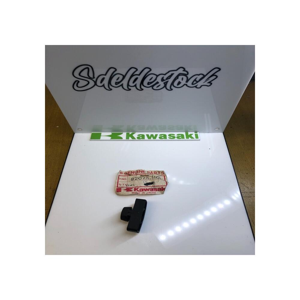 1 silentbloc compteur kawasaki 92075-1101 190197 kz ke 1000 kz 550 750