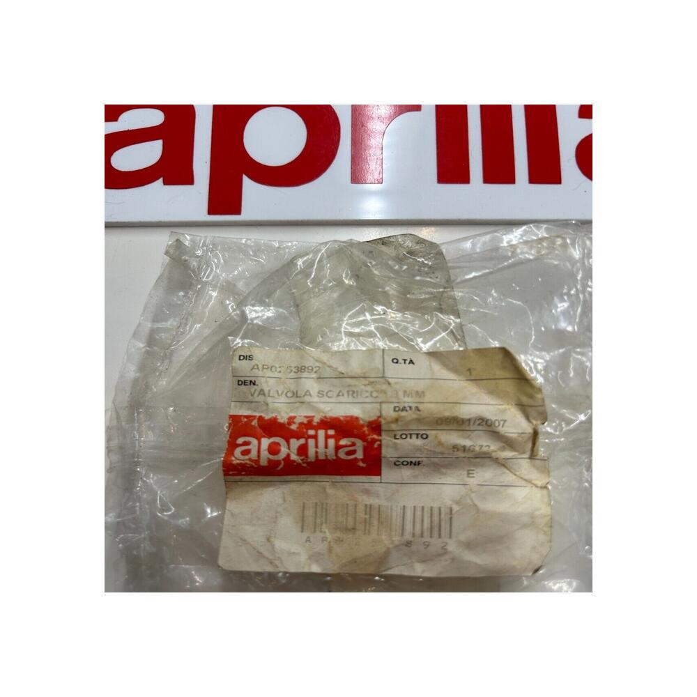 1 soupape échappement aprilia ap0253892  Leonardo 125 150 Scarabeo 125 150 200