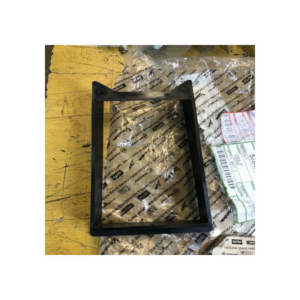 1 support batterie piaggio 576426 zip 100 4t zip 50 2t 4t sp h2o sp euro 2