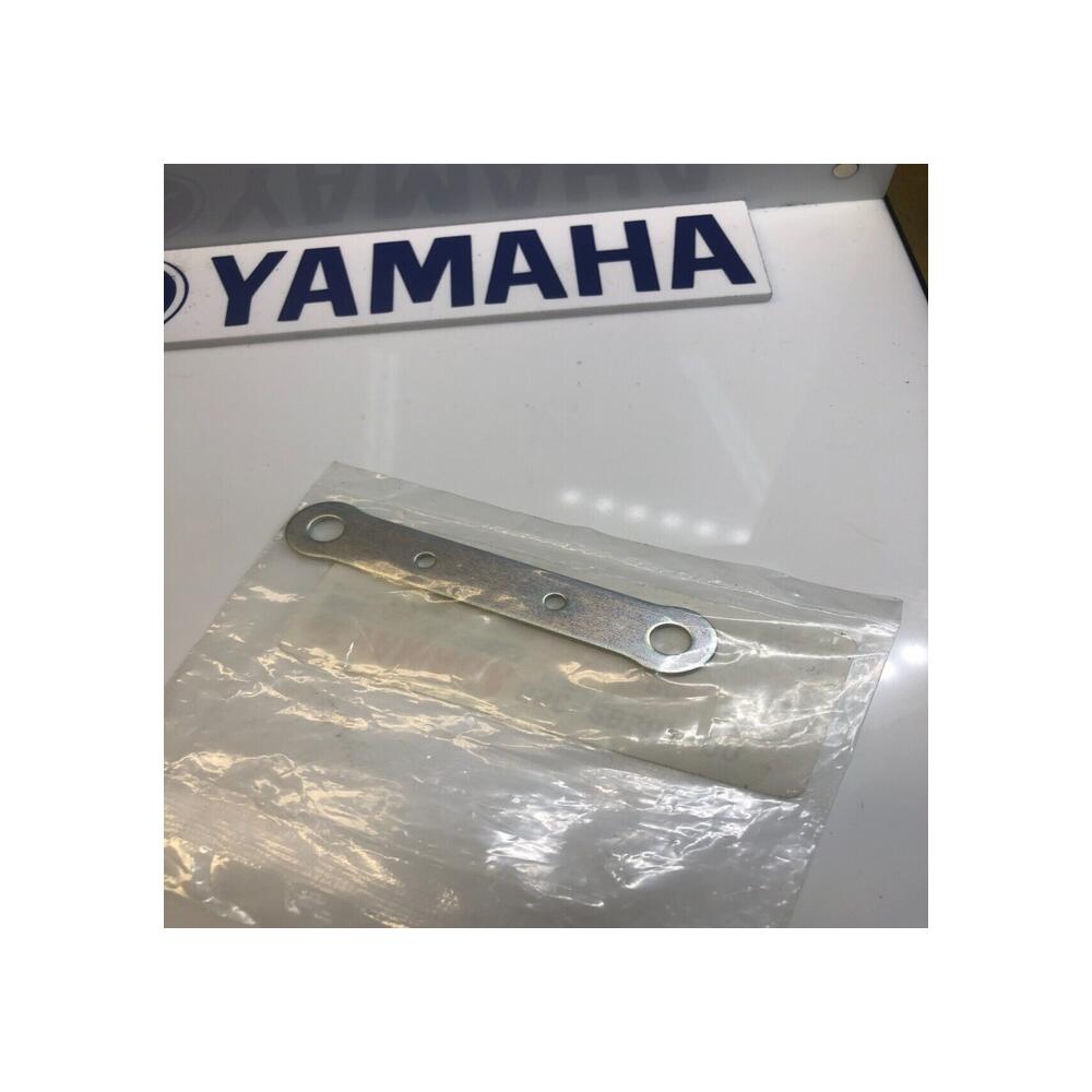 1 support boite a gant yamaha 59c-28367-00 xp 500 530 t-max 2012 2014