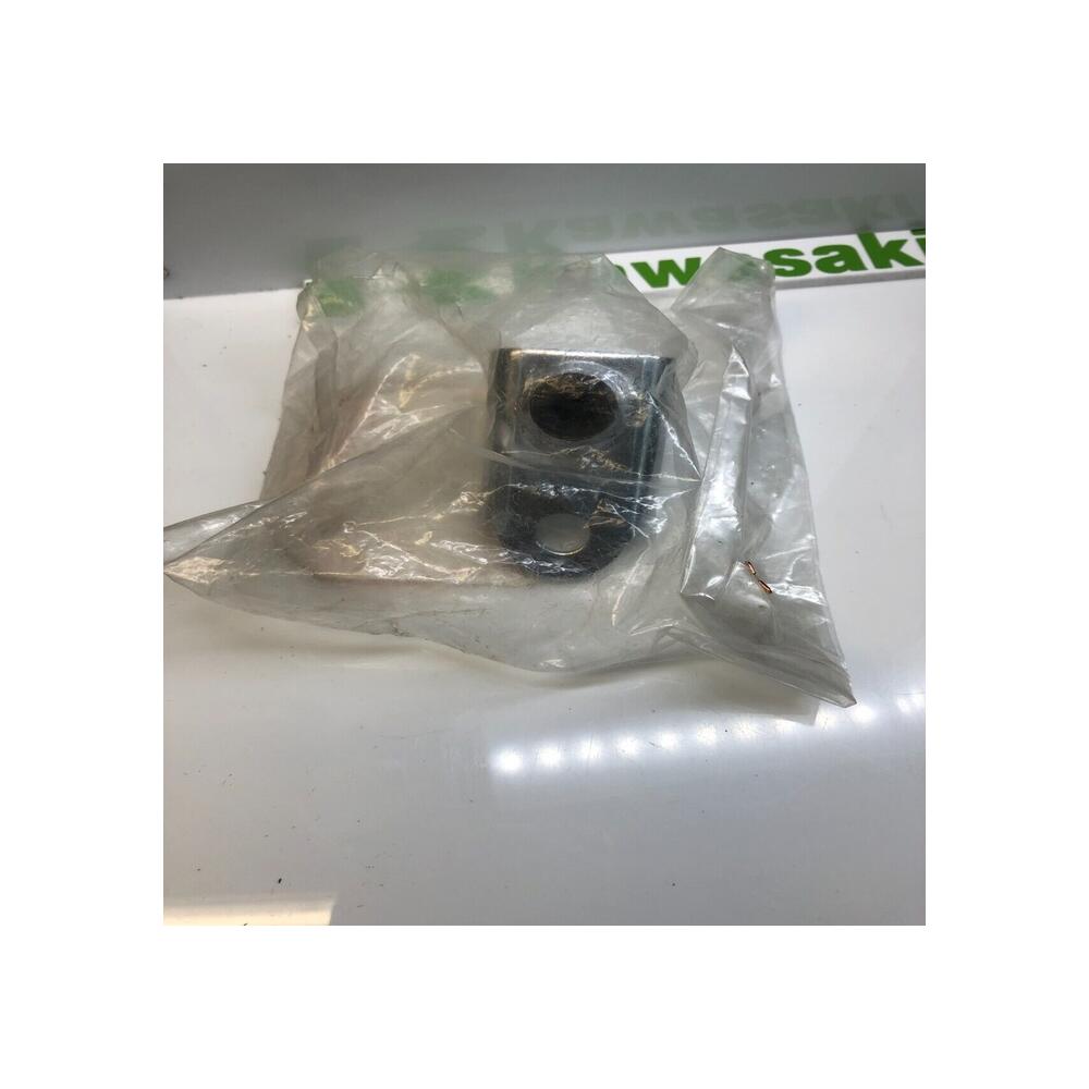1 support cale pied avant kawasaki 34003-1155 ZX 400 Z 400 FII ZX 550 GPZ 550